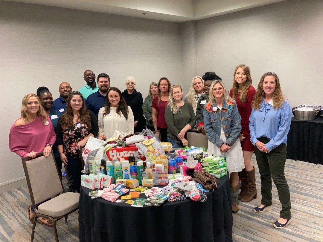 Our Texas and West Coast Teams took the time to lend their support to Pop-Up Comfort Dallas, an organization that supports the homeless and families in need in the Dallas/Ft. Worth area.